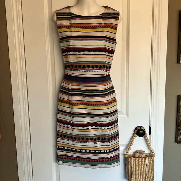 ✨Kate Spade ♠️ sleevless Saturday dress in gorgeous hz Aztec striped pattern. - Picture 2 of 16